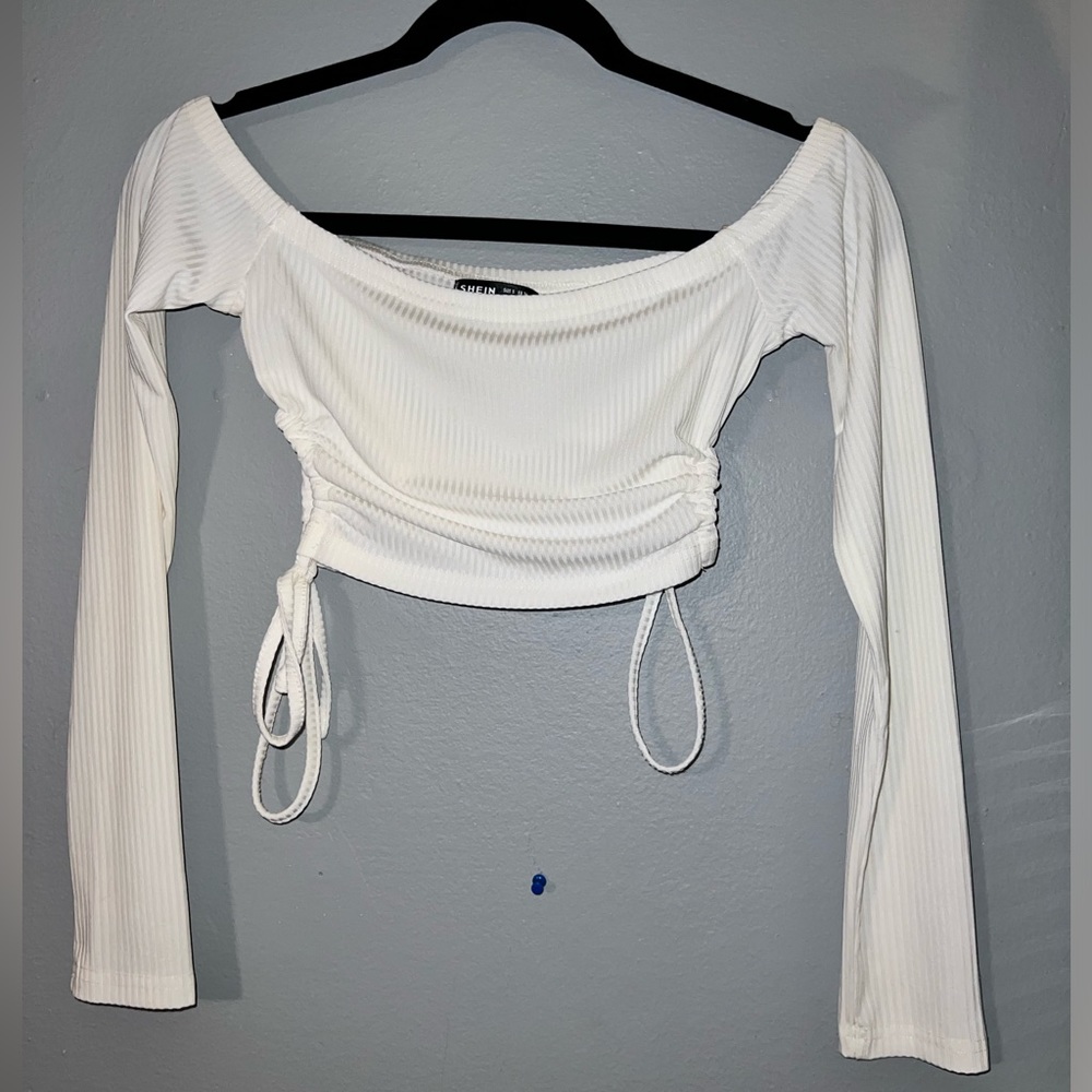Off Shoulder Cut-out Ruched Rib Knit Tee